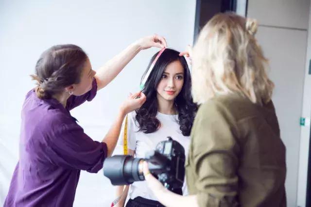 baby装蜡像,baby假装蜡像邓超