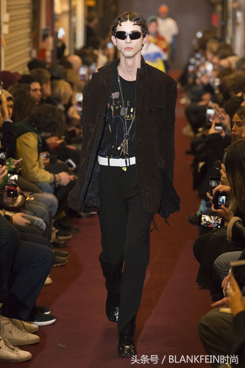 时装周eliesaab秀场,vetements男装发布会