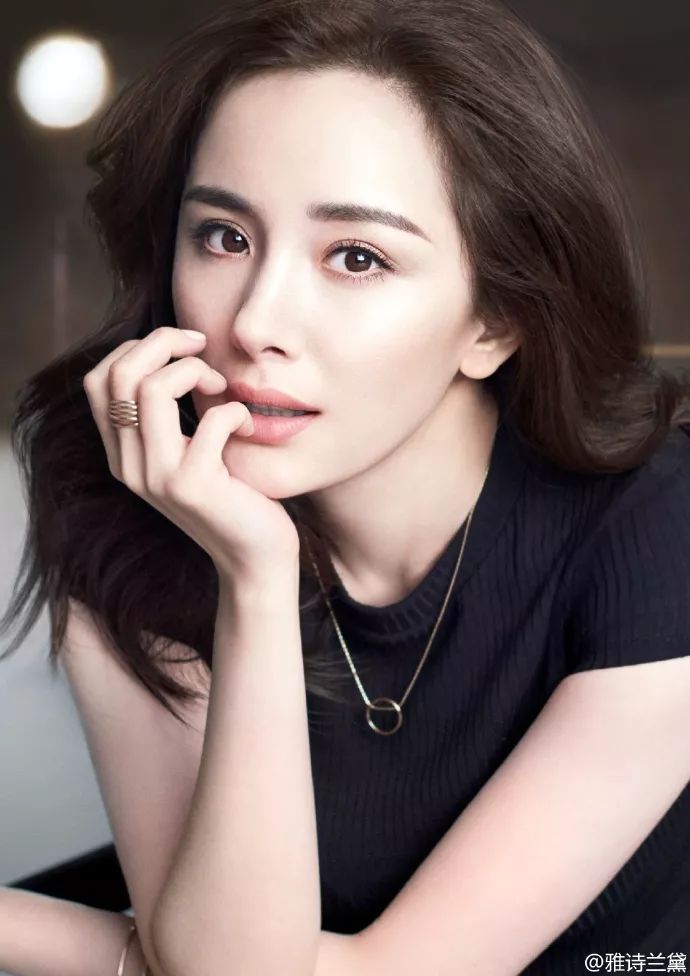 杨幂说熬夜要用多少钱的化妆品,杨幂用的护肤品品牌