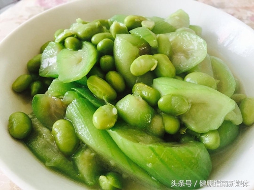 餐桌上挑菜坏习惯,餐桌上浪费的食物列举