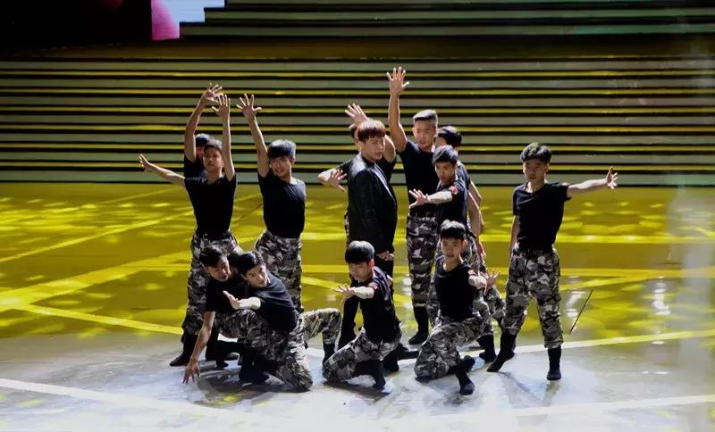 青岛艺术学校暑假汇报演出,青岛艺术学校演出视频