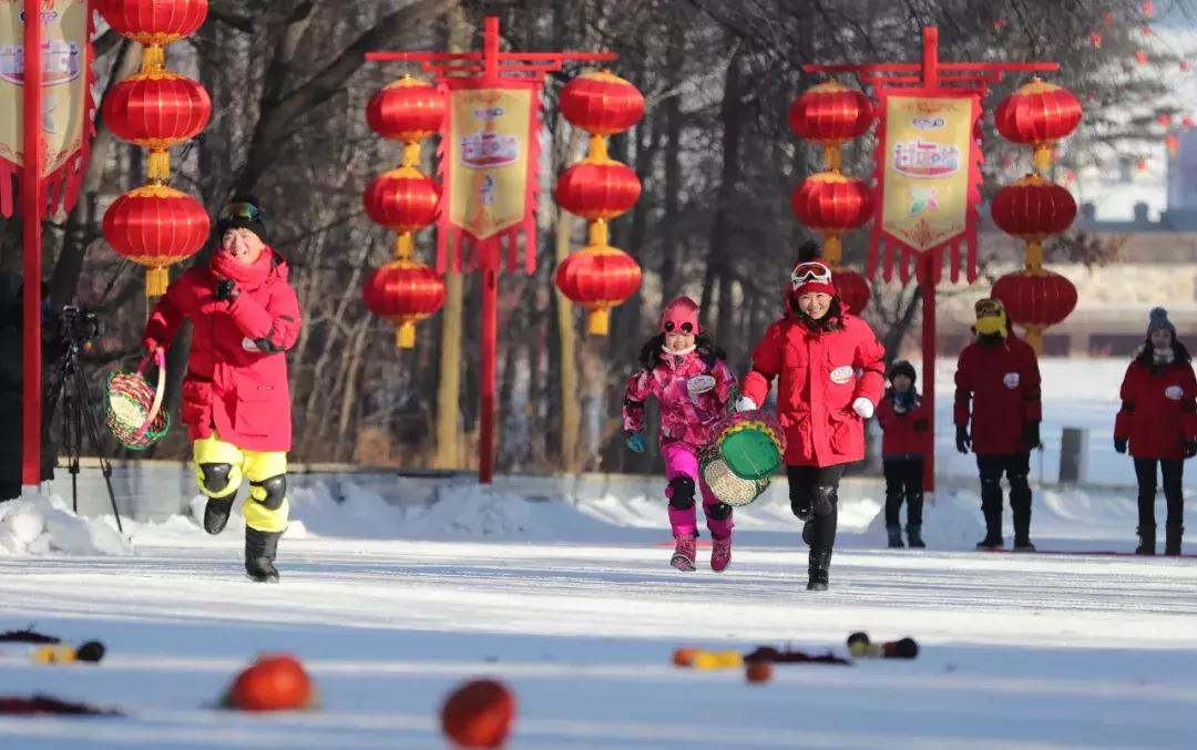 走起~今晚18:30拿出手机摇一摇，《过年啦》惊喜来袭！