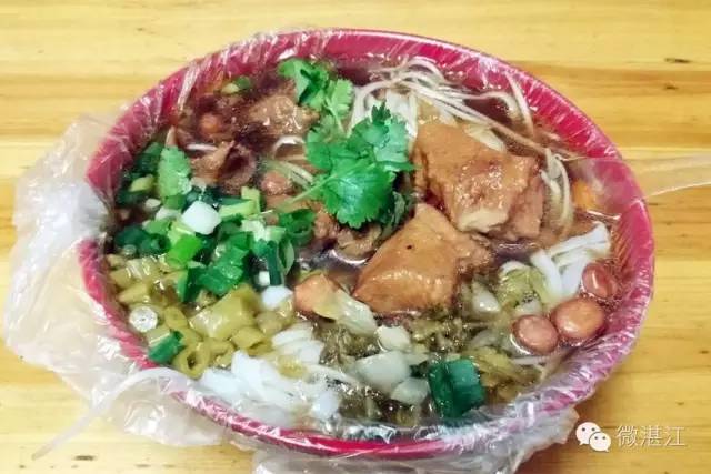 湛江20家“破店”，开着豪车的人都排队去吃！因为它够旧够破够味