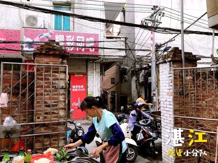 湛江20家“破店”，开着豪车的人都排队去吃！因为它够旧够破够味