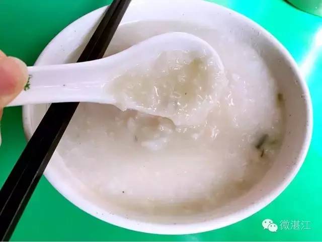 湛江20家“破店”，开着豪车的人都排队去吃！因为它够旧够破够味