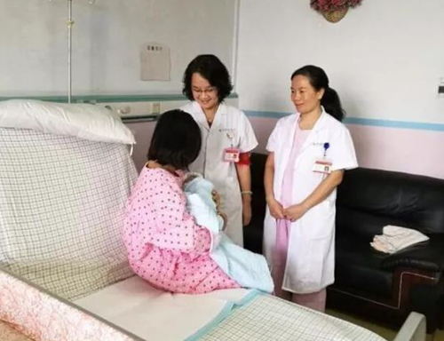 无麻药忍痛剖腹生子,无麻剖腹