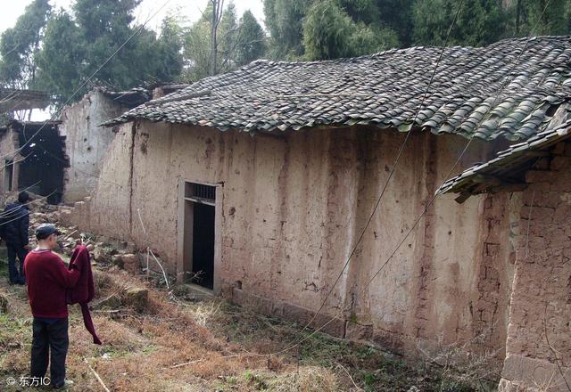 农村空心房拆除政策全文,农村空心房整治通报会