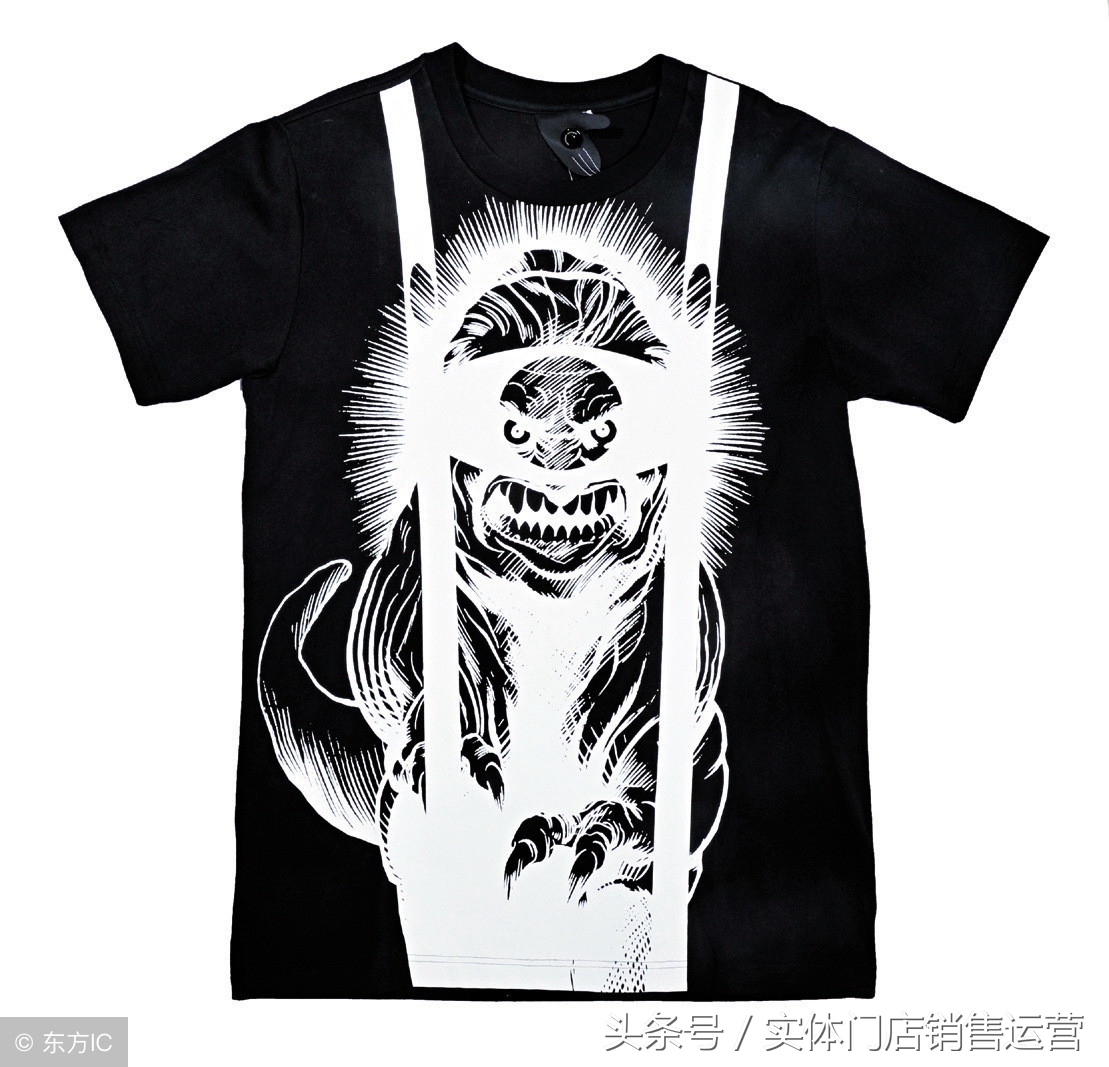 新中式与现代服装碰撞,中国新零售对比日本新零售