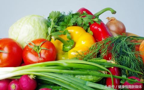 餐桌上挑菜坏习惯,餐桌上浪费的食物列举