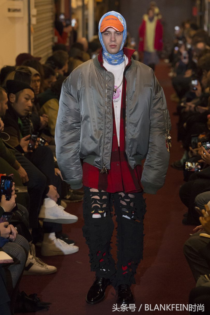 时装周eliesaab秀场,vetements男装发布会