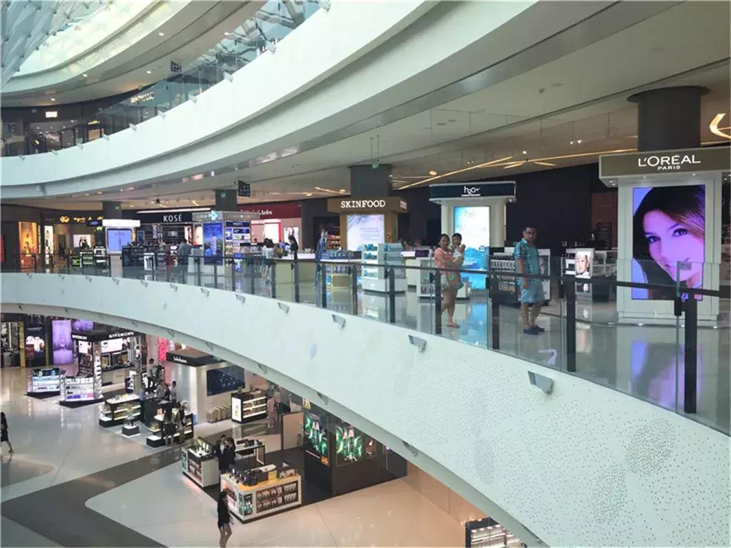 2018三亚免税店购物攻略，三亚免税店免费接送大巴班车