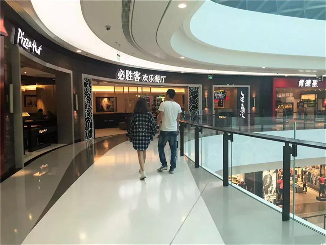 2018三亚免税店购物攻略，三亚免税店免费接送大巴班车