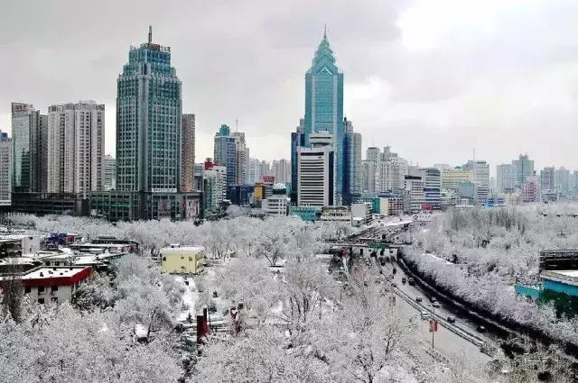 乌鲁木齐体验当地风情的地方,乌鲁木齐感受风的地方