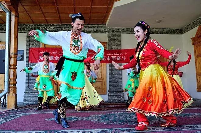 乌鲁木齐体验当地风情的地方,乌鲁木齐感受风的地方