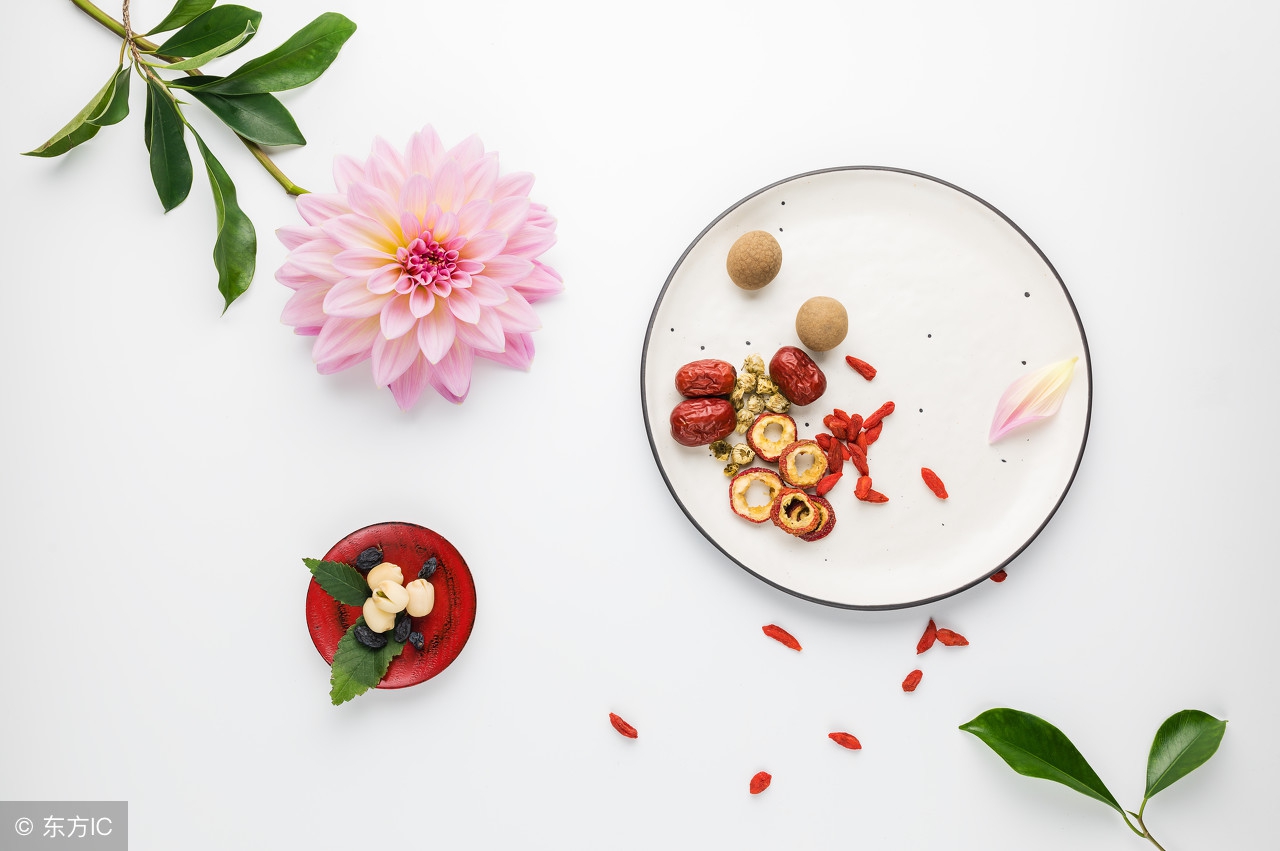 嘴唇干裂脱皮中医辨证治疗方法,嘴唇干裂脱皮的食疗方