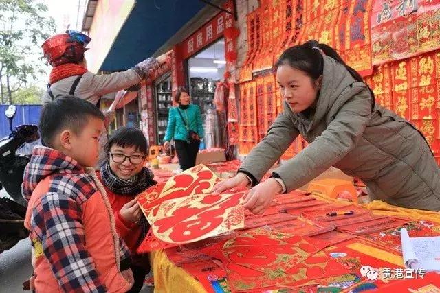 年味十足街拍图片大全,春节贵港街头