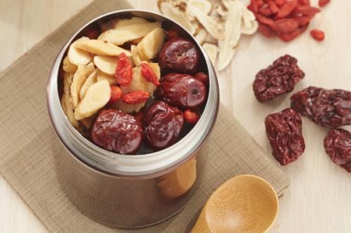 学会焖烧罐的烹饪法则，就能制作出这些快捷的营养美食了！