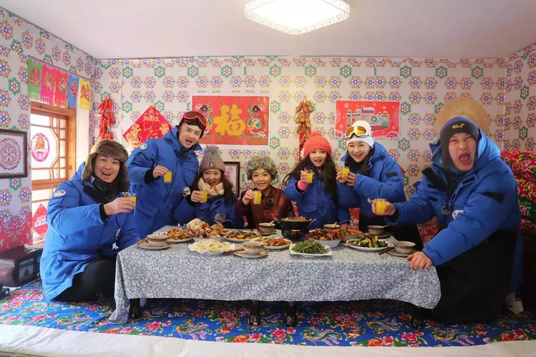 走起~今晚18:30拿出手机摇一摇，《过年啦》惊喜来袭！