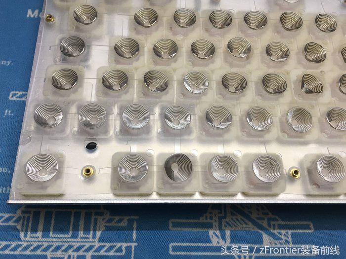 niz静电容键盘手感 (niz静电容键盘为什么这么贵)