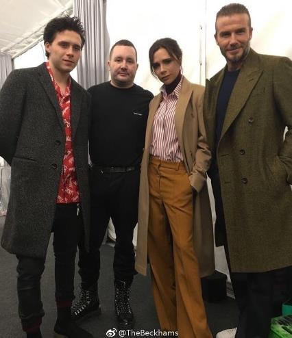 贝克汉姆大儿子颜值到底怎样,贝克汉姆三个儿子颜值巅峰