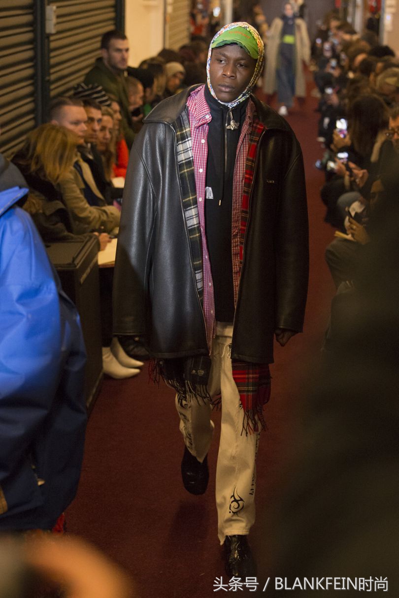 时装周eliesaab秀场,vetements男装发布会