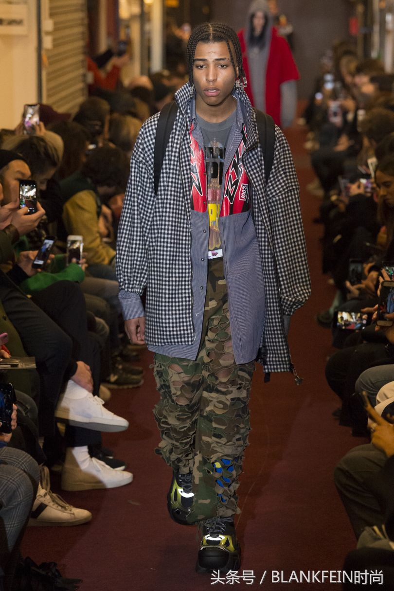 时装周eliesaab秀场,vetements男装发布会