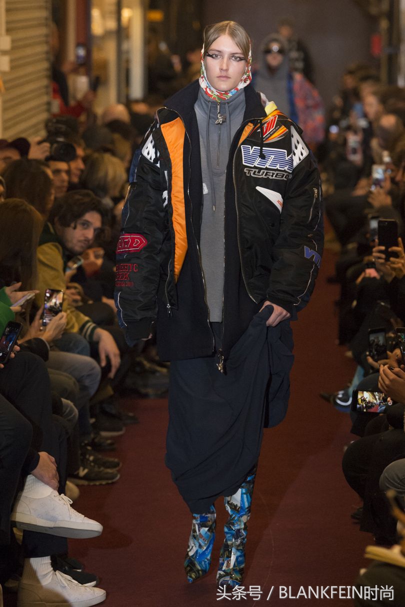 时装周eliesaab秀场,vetements男装发布会