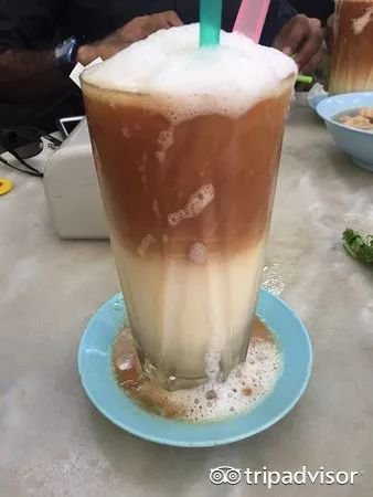 男明星喝奶茶合集,男子一夜喝十杯奶茶