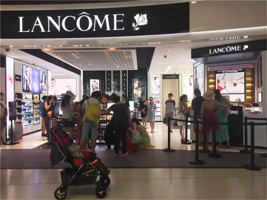 2018三亚免税店购物攻略，三亚免税店免费接送大巴班车