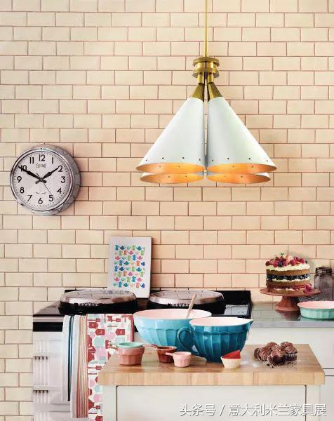 轻奢风灯具装修2022新款高端品牌,复古轻奢风灯具