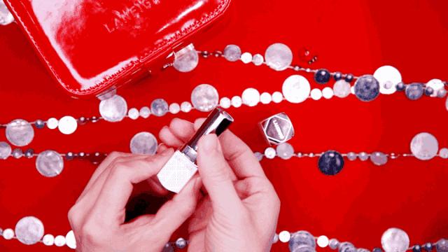 跟着宋慧乔、李圣经一起打造“新年妆”,你看怎么样?