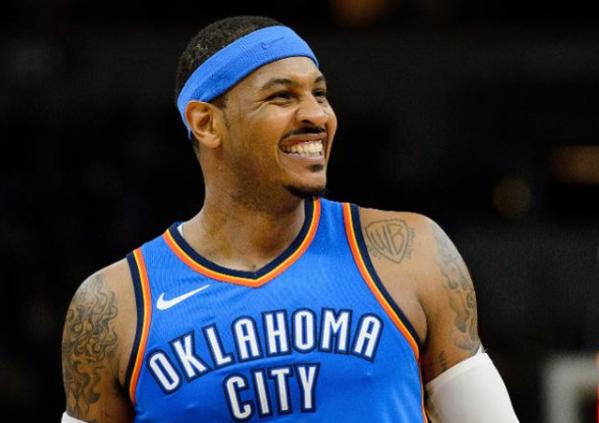 詹姆斯连续4年称霸收入榜，上一位超过他的还是那个湖人名宿