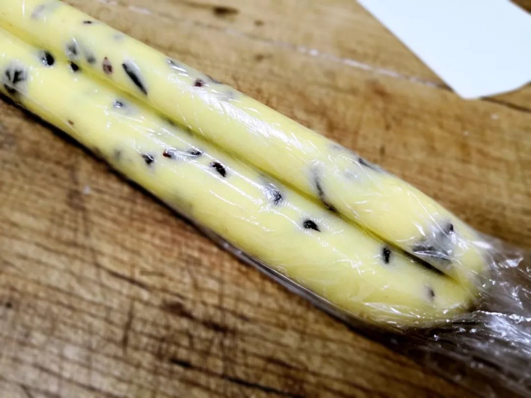 冬天快速软化黄油的小窍门,软化黄油的最快方法烤箱