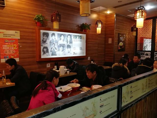 餐企老板看过来④中烹协：河南去年餐企513亿食客进店首认品牌