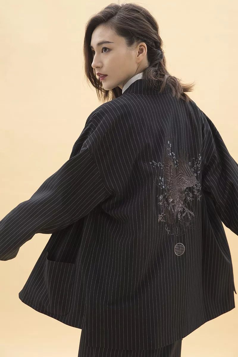 一针一线中式嫁衣,一针一线时尚