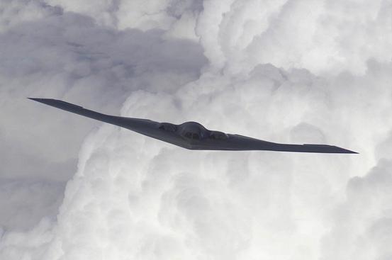 美国b21轰炸机比b2轰炸机强不强,b2轰炸机最先进武器