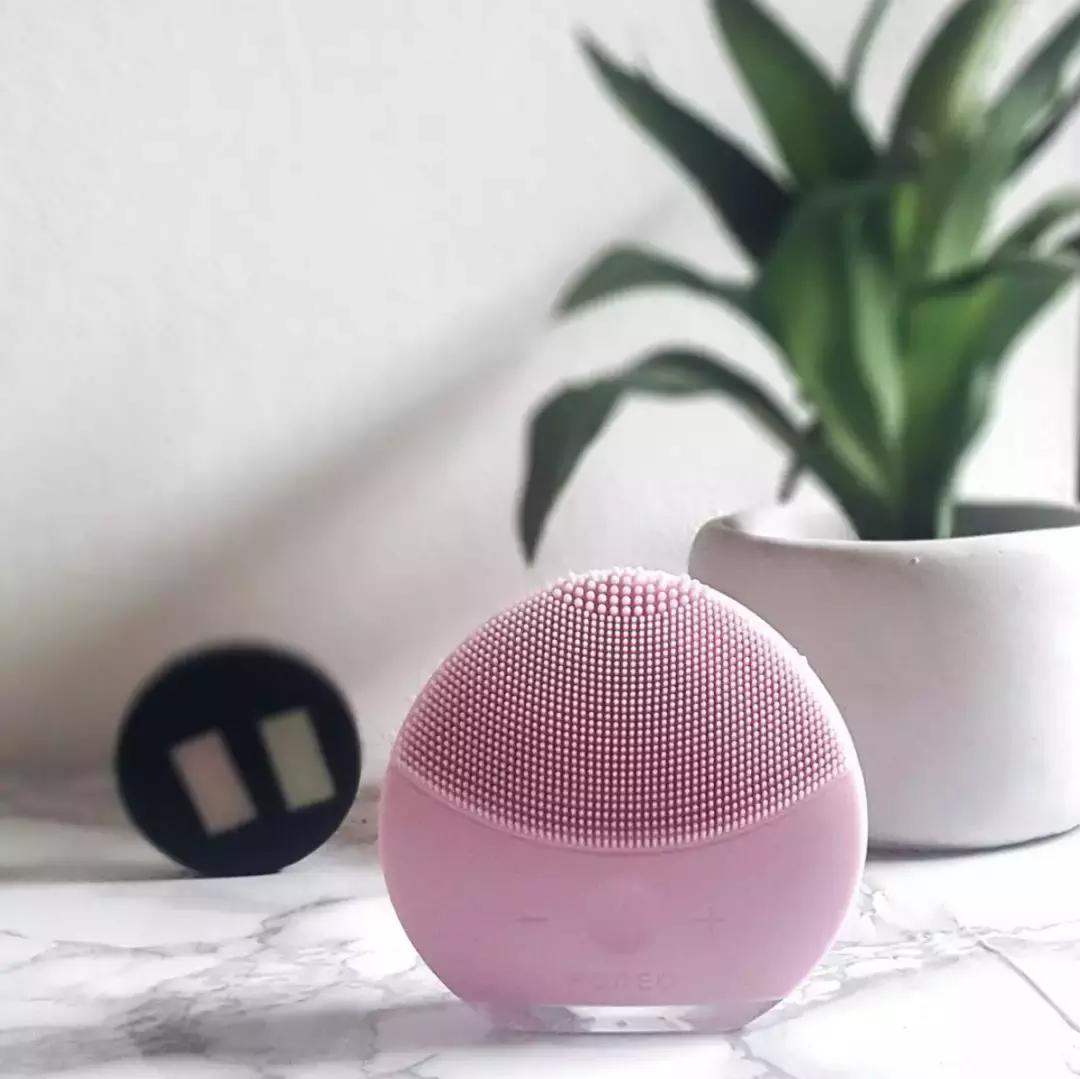 祝天下所有的有情人幸福满满,祝天下有情人恩爱甜蜜