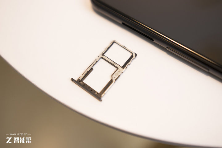 0元购魅蓝s6手机首发开箱外观简评,手机测评魅蓝s6