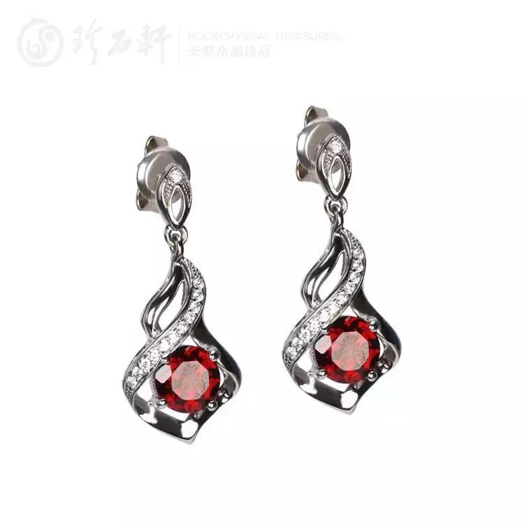 刚认识的女生情人节送什么礼物,情人节女朋友创意礼物