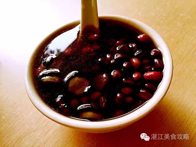 湛江20家“破店”，开着豪车的人都排队去吃！因为它够旧够破够味