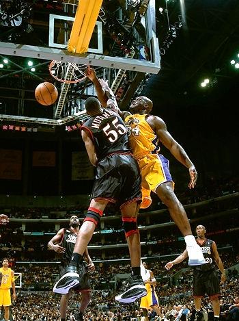 奥尼尔巅峰统治力让人放弃防守,巅峰时期的奥尼尔真的防不住吗