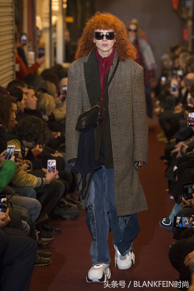 时装周eliesaab秀场,vetements男装发布会