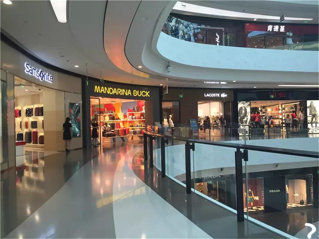 2018三亚免税店购物攻略，三亚免税店免费接送大巴班车