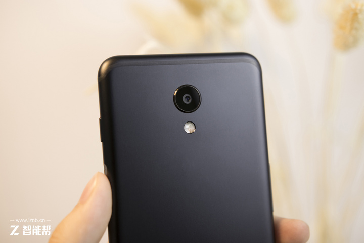 0元购魅蓝s6手机首发开箱外观简评,手机测评魅蓝s6