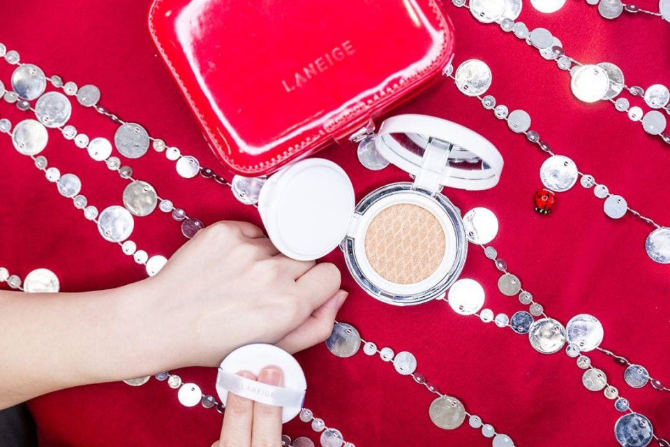 跟着宋慧乔、李圣经一起打造“新年妆”,你看怎么样?