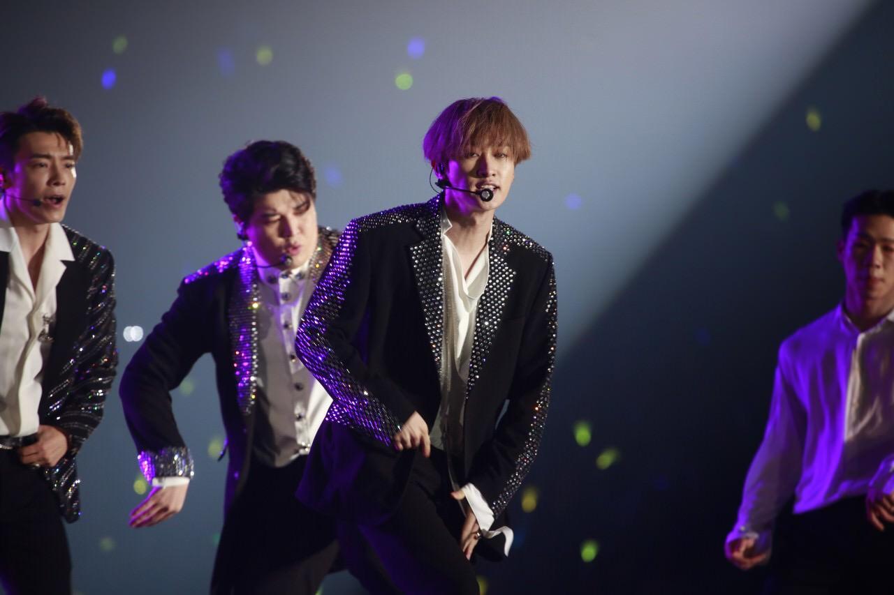 SuperJunior香港演唱会，东海用粤语向歌迷撒娇