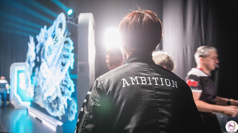 s7三星冠军皮肤有签名吗,三星最强英雄s7