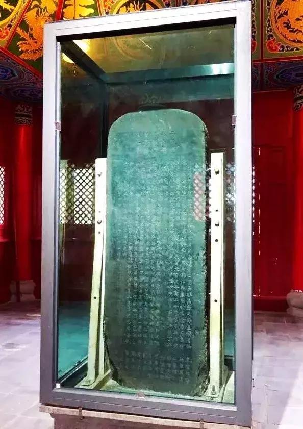 压豆腐的石头,一块压豆腐的石板