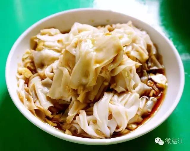 湛江20家“破店”，开着豪车的人都排队去吃！因为它够旧够破够味