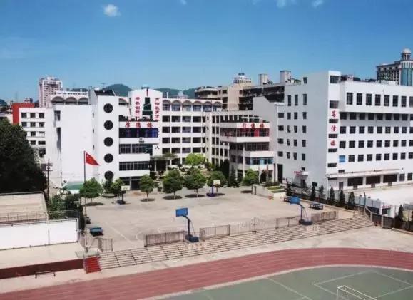 贵阳市高考成绩统计排名,2017年贵阳高中排名榜